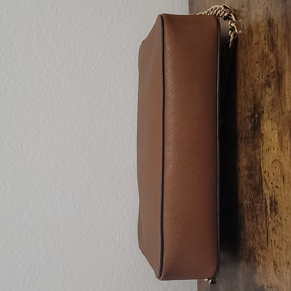 Michael Kors Leather Crossbody Bag Jet Set - Picture 3 of 7